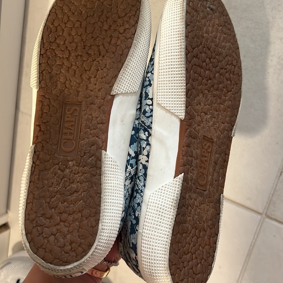 Chaps - floral sneaker - Picture 3 of 4